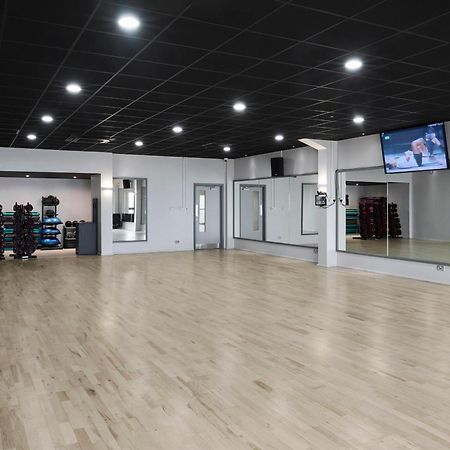 National Badminton Centre Lodge & Health Club Милтон-Кейнс Экстерьер фото