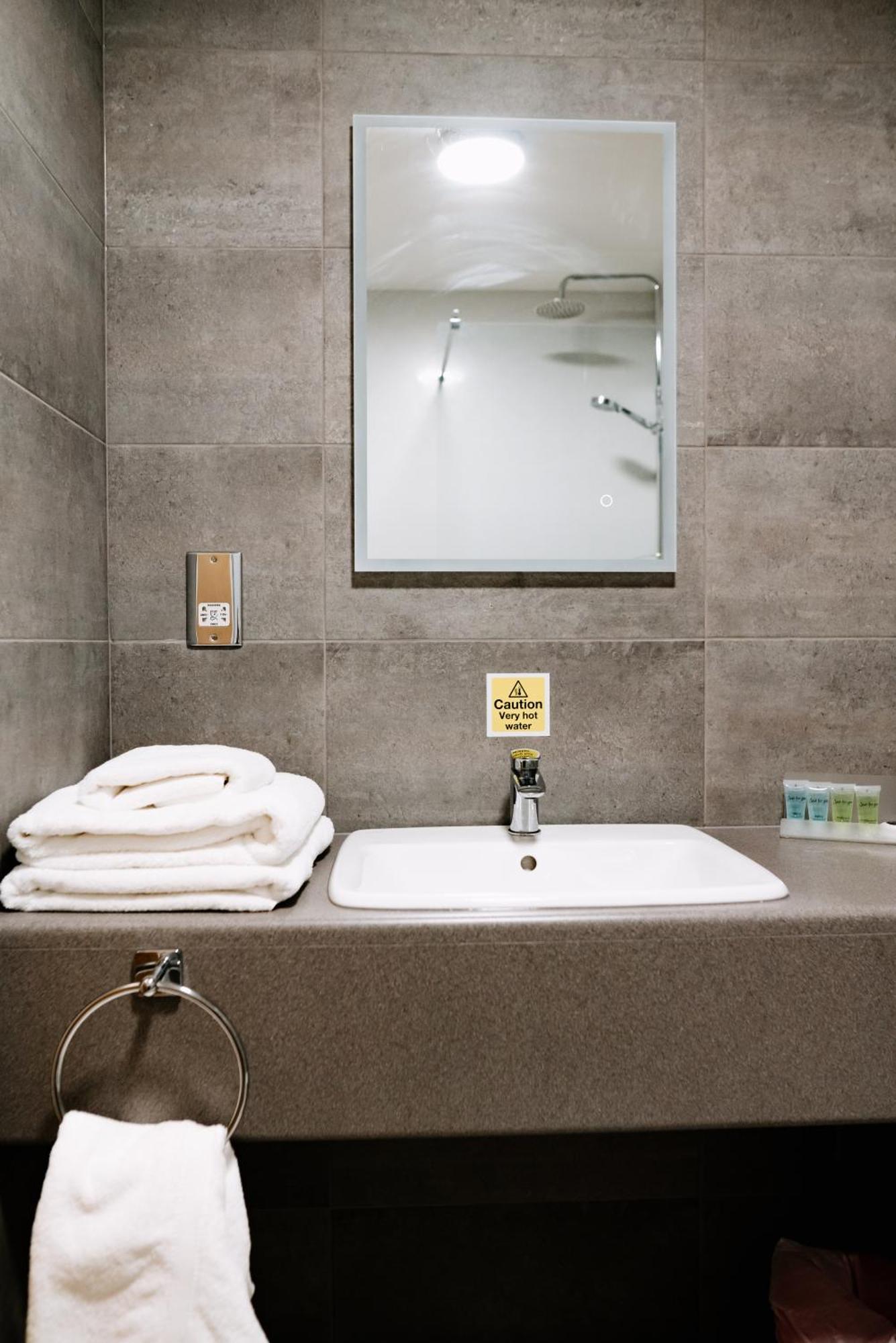 National Badminton Centre Lodge & Health Club Милтон-Кейнс Номер фото